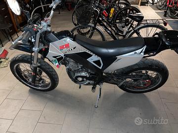 hm city 200 cc