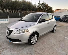 Lancia Ypsilon 1.2 69 CV 5 porte GPL Ecochic Gold