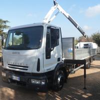 Iveco eurocargo 120e24 cassone con gru