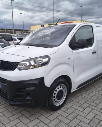 Fiat Scudo 1.5 HDI van / autocarro 3 POSTI *PREZZO