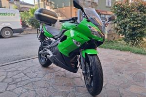 Kawasaki ER-6f (2010)