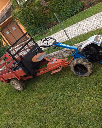 motoagricola diesel 4x4 con rimorchio