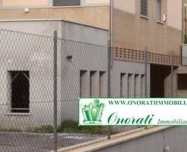 Locale commerciale e magazzino mq 470 Guidonia