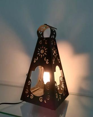 Lampada da tavolo e da appendere ferro traforato