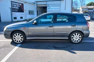 Nissan Almera 1.8 Per Neopatentati