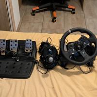 Logitech G920 Driving Force per Xbox / PC + Pedali