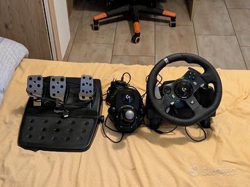 Logitech G920 Driving Force per Xbox / PC + Pedali