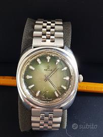 Orologio meccanico Revue