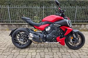 Ducati diavel V4