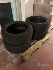 Gomme Pirelli Scorpion 255/45/R20 Invernali