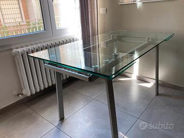 Tavolo vetro allungabile