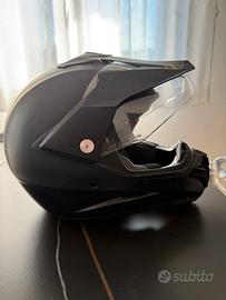 Casco moto nero opaco