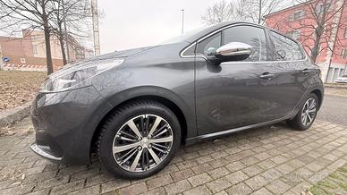 Peugeot 208 1.2