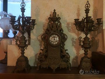 Orologio da mobile con candelabri vintage da coll