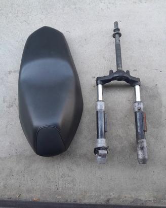 forcella f12r 50cc e sella nuova