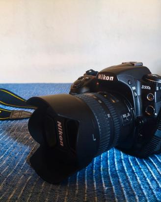 Nikon d300s in kit con nikon 18 70 scatolo ed acc.