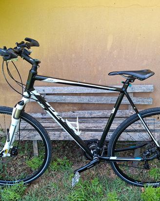 Bicicletta da trekking KTM