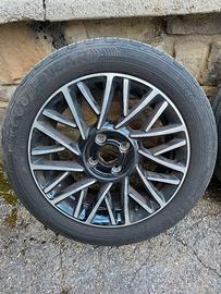 Cerchi e gomme Lancia Ypsilon 15