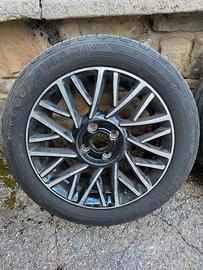 Cerchi e gomme Lancia Ypsilon 15