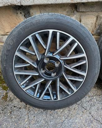 Cerchi e gomme Lancia Ypsilon 15