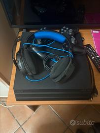 PS4 Pro 1TB + 2 Controller + Cuffie Turtle Beach