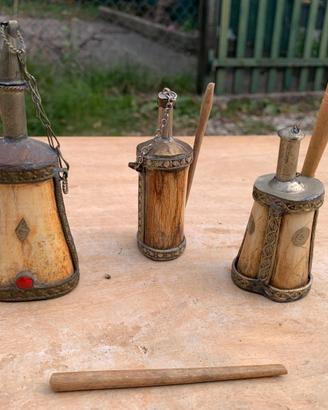 Antichi contenitori porta kohl