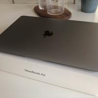 Macbook Air 13.3” (i3, Retina, 2020)