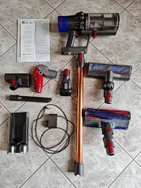 Dyson Cyclone v10 Absolute + accessori