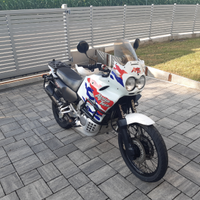 Africa Twin 750 rd07a