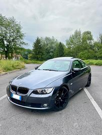 BMW 330i