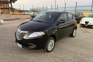 Lancia Ypsilon 0.9 TwinAir 85 CV 5 porte Metano Ec