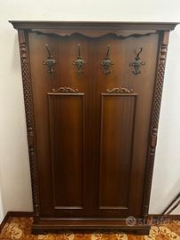 appendiabiti in legno stile classico