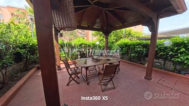 Villa a schiera in parco privato e signorile