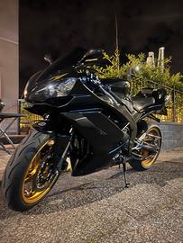 R1 2007 carbonio