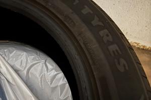 4 nokian 235 55 R18 v104