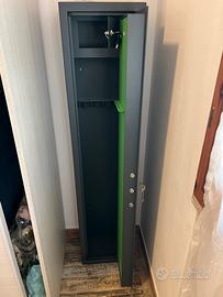 Armadio portafucile 5 posti con tesoretto