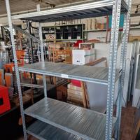 scaffali metallici zincati