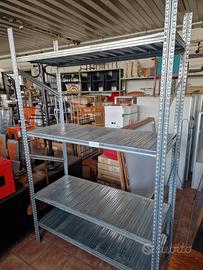 scaffali metallici zincati