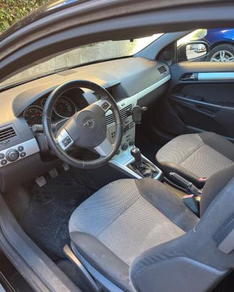 Opel astra gtc 1.7 diesel 110cv