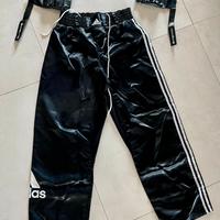 Guanti  e  pantaloni kick box
