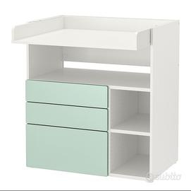 Fasciatoio ikea con cassettoni verde chiaro