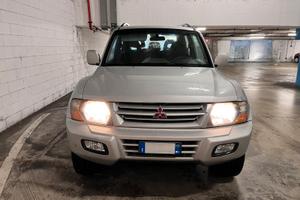 Mitsubishi Pajero III 2500