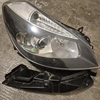 Faro Destro Renault Clio 3