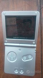 Game boy advance sp del 2002.