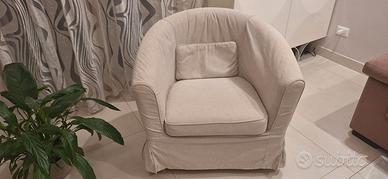 Divano con penisola contenitore e Poltrona