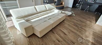Divano in  pelle