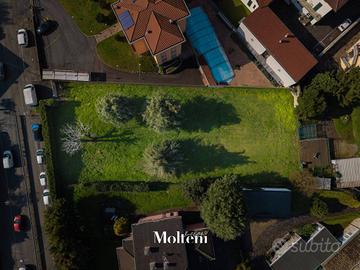 Terreno di 1500 m² a Garlate