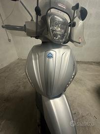 Piaggio Beverly 300