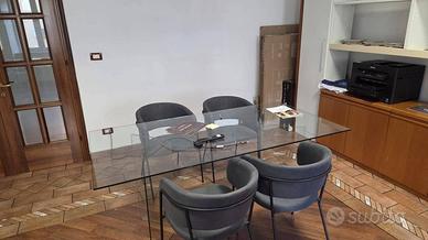 STANZA USO UFFICIO IN STUDIO LEGALE