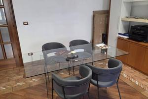 STANZA USO UFFICIO IN STUDIO LEGALE